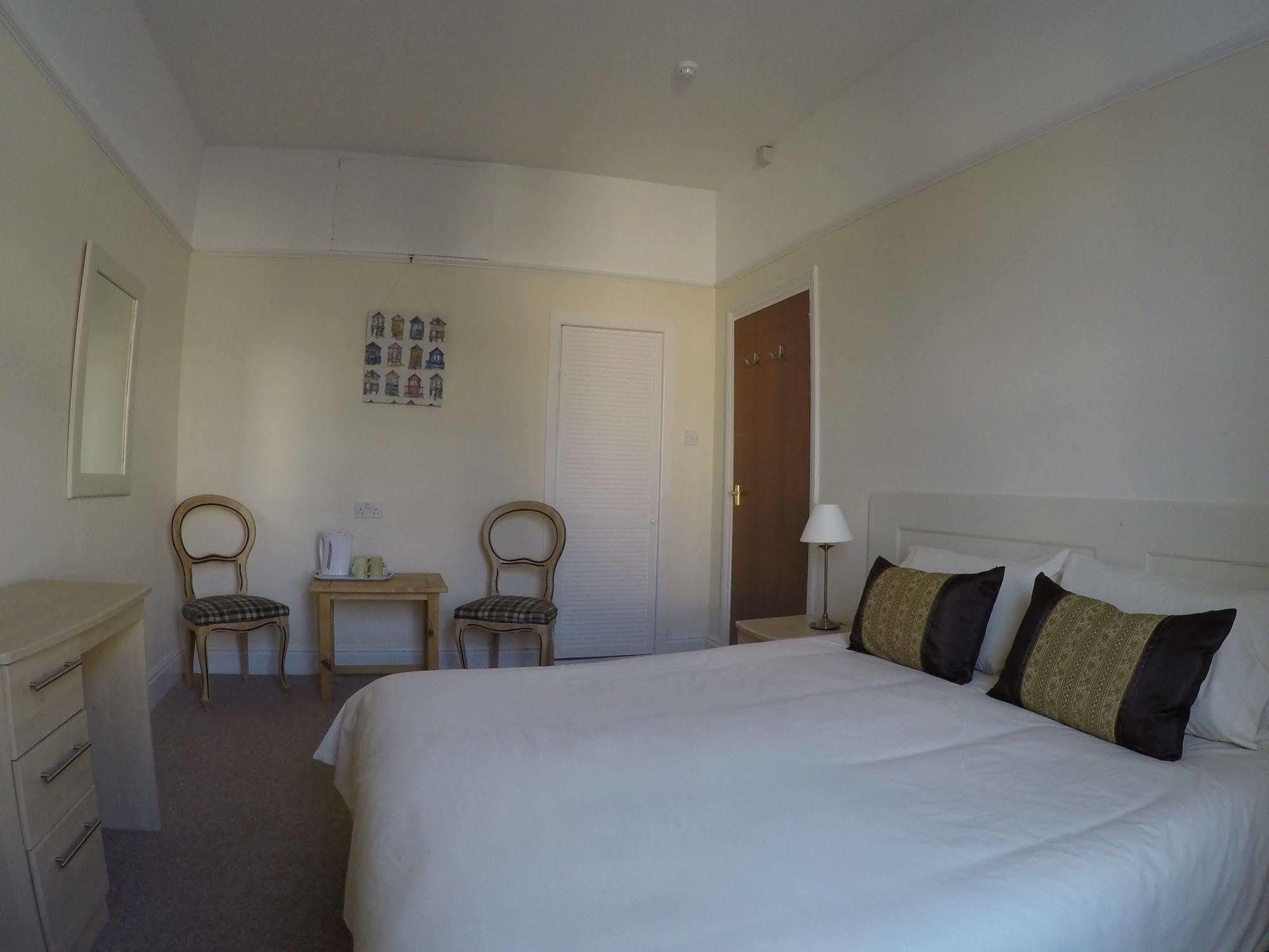 Heatherleigh Studio Flat Shanklin Exterior photo