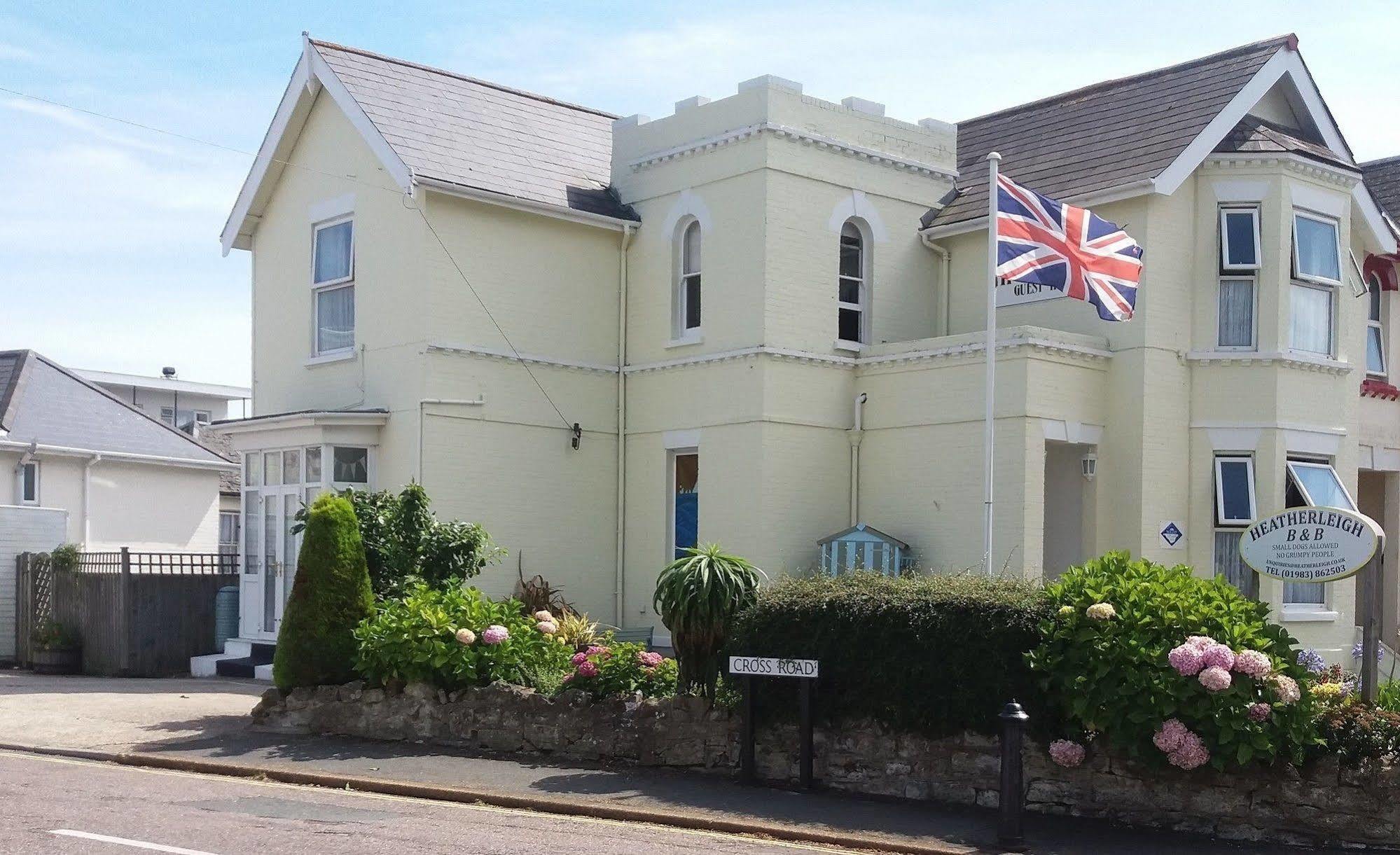 Heatherleigh Studio Flat Shanklin Exterior photo