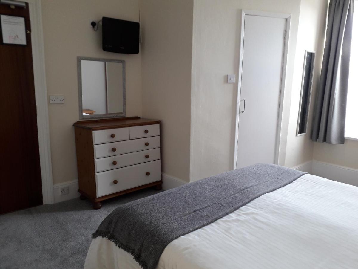 Heatherleigh Studio Flat Shanklin Exterior photo